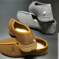 SUPER LIGHT LA HAN SHOES 611