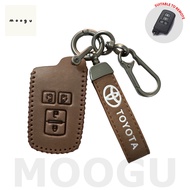 Toyota Sienta / Vellfire / Alphard / Voxy Keyless Remote OilWax Leather Protection Car Key Cover Casing with Keychain