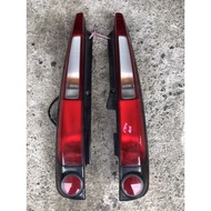 Lampu Belakang Daihatsu L9/Perodua Kenari