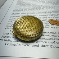 Revlon 復古粉餅盒