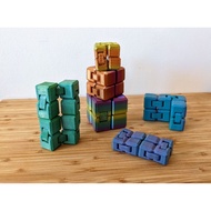 Sturdy INFINITY Cube - foldable fidget