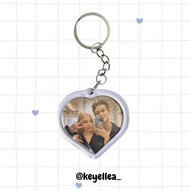 Keychain love akrilk 2 sisi/keychain custom/ Gantungan kunci custom untuk hadiah, couple, anniversar