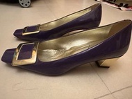 Roger Vivier紫色漆皮鞋36.5