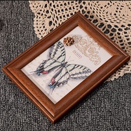 复古相框摆台挂墙相框中式 相框纯实木框A4桌面摆台Retro Photo Frame Wall Hanging Photo Frame Chinese Photo Frameq2r7yf6m123.m