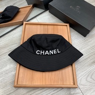 Chanel444 White CC Black Wide Brim Hat Sunscreen Fashion Elegant