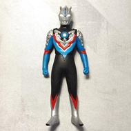 UHS ULTRAMAN ORB HURRICANE SLASH FORM SPARK DOLL FIGURE 14 CM BANDAI