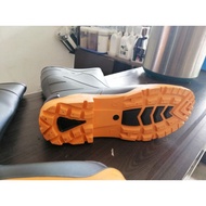 contractor farmer safety boots