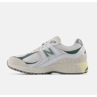 NEW BALANCE NEW CASUAL SHOES Balance 2002R - WHITE DARK GREEN JUNIPER