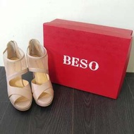 BESO 厚底真皮高跟鞋