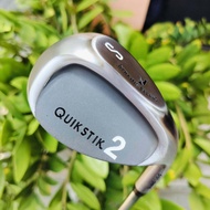 SW QUICK STIK2 องศา 56 WEDGE สำหรับคนชอบเล่นของ เป็น WEDGE ที่ระเบิดทรายได้ดีมาก เอก PAT PEND ทรัพย์สินทางปัญญา ด้าน SOLE ปาดลง ให้ไม่ต้องกินทรายเยอะ ด้านหลังมีโพรง CAVITY เล็กน้อย ไม้กอล์ฟพรีเมี่ยมมือสอง ของแท้