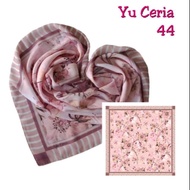 Yu Ceria Square Hijab YC44