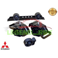 (4PCS) MITSUBISHI PAJERO V46 4M40 AUTO ENGINE MOUNTING SET (PREMIUM QUALITY)