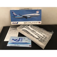 ANA Boeing 737-800 Triton blue 1:200 aircraft assembly model