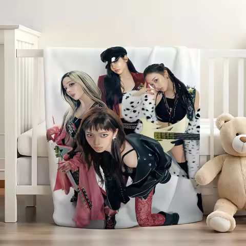 Kpop A-Aespa Blanket Soft and Skin Friendly For Couch Bed Napping Bedspread All Seasons Comforter