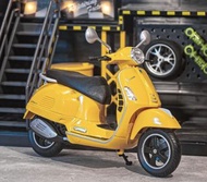 Vespa GTS Super Sport 300  電單車【 比例 1：12 】
