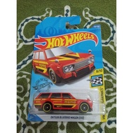 HW Momo - Datsun Bluebird Wagon (510)