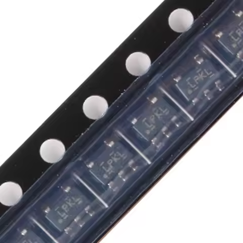 10Pcs New Original Lp2985A-33Dbvr Lpkl Sot-23-5 3.3V 150Ma Low Dropout Voltage Regulator Chip