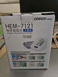 Omron HEM-7121 Electronic Blood Pressure Monitor 全新血壓計