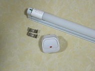 LED 光管 4 呎 1.2米長 連支架電線插頭 慳電耐用