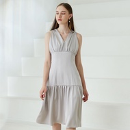 LALIT STUDIO Zara Dress Grey เดรสแขนกุด กระโปรงสั้น สีเทา ชุดออกงานธีมสีเทา ชุดไปงานแต่งกลางวัน สไตล