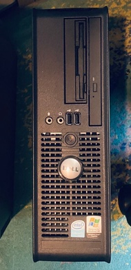 Dell Dimension E520 桌上型電腦  80GB HDD, Windows Vista