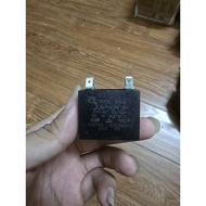 Fan Capacitor (CBB61) 450V 2.5uF Plug