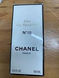 Chanel 淡香水 no. 19 edt 100ml