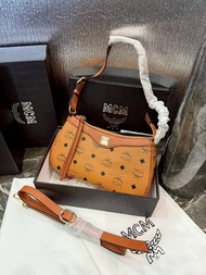 เอ็มซีเอ็ม/mcm กระเป๋าสะพายคุณผู้หญิง สะพายข้าง สะพายไหล่  ขนาด 10inv/นิ้ว