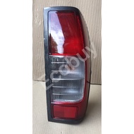 Nissan Frontier D22 (2006) Tail Lamp