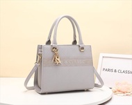 Paris Classic Tas Wanita Import Fashion Handbag Tas Kerja Tas Jinjing Wanita PC1021