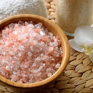 2 1 Lb Bags / 2 Pounds - Himalayan Pink Crystal Bath Sea Salt (Coarse Grain) Great for your next Bath - Imported by The Spice Lab