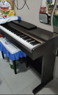Yamaha YDP-161 電子鋼琴