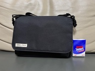 全新LIHIT LAB Smart Fit 黑色斜孭袋