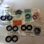 Rear Wheel Seal GL Pro Satria FU CB C70 Grand Tiger RX F1ZR Alfa Vega Jupiter Crypton Kaze Vespa 28x