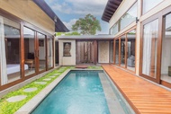 Villa 300 m² dengan 3 kamar tidur dan 3 kamar mandi pribadi di Canggu (Summer Stylish 3BR Private Vi