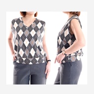 Vied By Mel Argyle Sleeveless V-neck Blouson Top