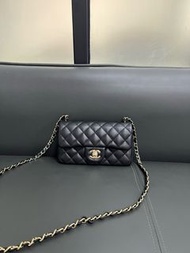 Chanel Mini Classic Flap 黑金羊皮