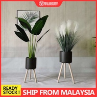 Pasu Besi Berkaki Flower Pot Artificial