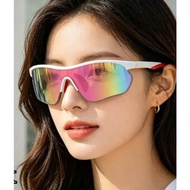 Fashionable face-hugging sports glasses for both men and women T01