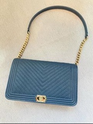 Chanel boy WOC