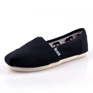 รองเท้าผ้าใบสลิปออนทรง TOMS