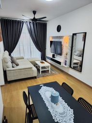Pangsapuri 818 m² dengan 3 bilik tidur dan 2 bilik mandi peribadi di Bandar Gamuda Cove (Wanis Palac