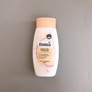 Sữa tắm làm trắng mịn dưỡng ẩm da Balea - Nội Địa Đức