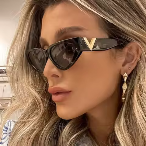 Luxury Glamour Women Brand Sunglasses Fashion V Designer Glasses Cat Eye Stylish Runway Ladies Eyewe