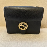 標題：Gucci GG Marmont 風琴包 小號｜黑金雙G扣