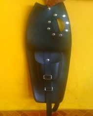 tas cover tangki motor CB,bahan dari kulit sintetis tebal.