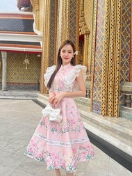 BLT BRAND การันตีเสื้อผ้าแบรนด์แท้ เดรสยาวงานผ้าไทยชมพู พร้อมส่ง คอแต่งระบายสีขาวซิปหลัง