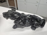 緬甸天然A貨翡翠——超霸氣【20公分大號】水墨烏雞「瑞虎迎祥」大擺件！