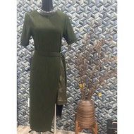 2hand dress.
