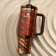 ⭐STANLEY Thermos cup STANLEY cup STANLEY cup STANLEY cup Leopard Print Tiger Car cup New Product Hot
